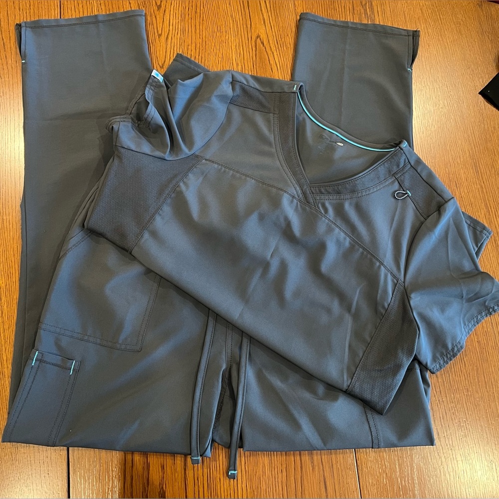 ScrubStar Scrub Set